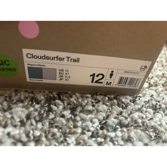 On CloudSurfer Trail Niagara Glacier 3ME10110771 Men's Size 9 Sneakers